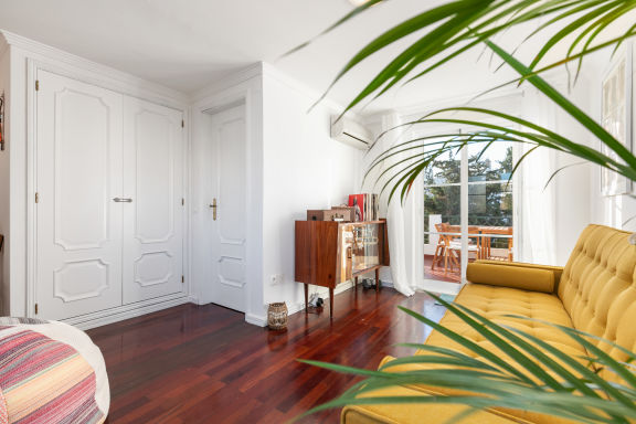 Casa Verde - Traditional Townhouse