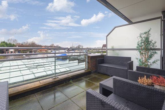 Spacious and luxurious first flloor apartment with balcony- Kaag  (9)