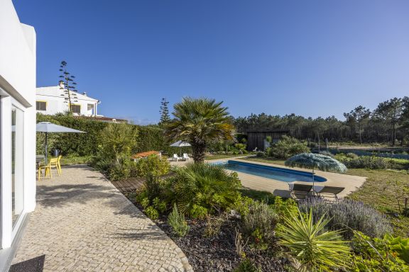 Villa Natureza Eco-Luxury 