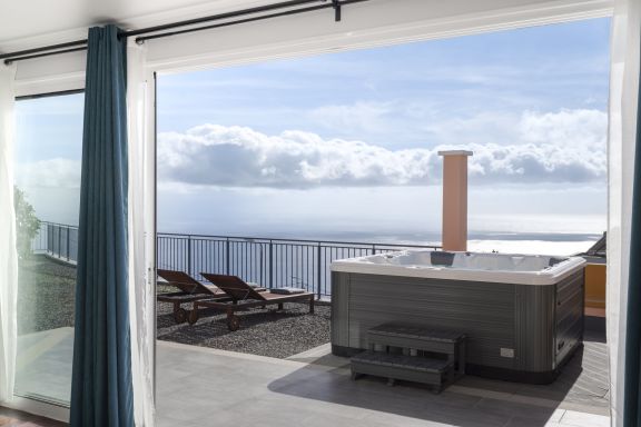 Com jacuzzi, vista mar - Casa da Quinta Grande