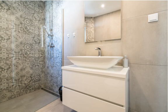 Waterside Village - Sea View Apartment