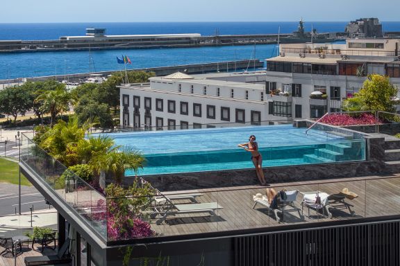 In Funchal, in einem Luxusgebäude - Savoy Insular VI