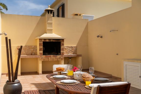 With outdoor space - Moradia Felicidade Rocha PXO 