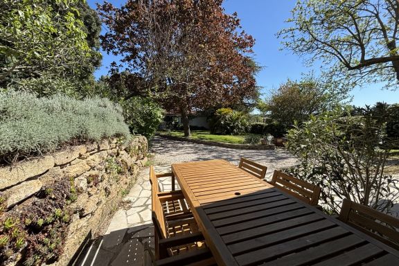 Countryside villa with swimming pool