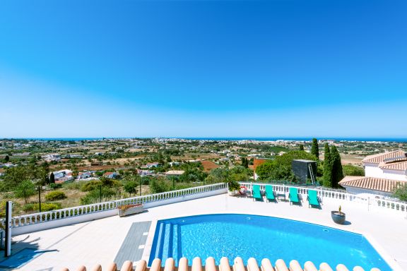 Casa Sonhos with seaviews