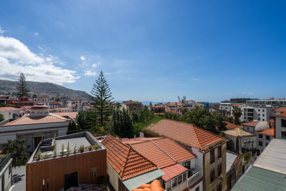 Quebra Costas I – A Refuge with Panoramic Views