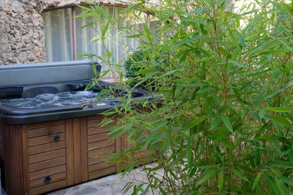 Relajate en nuestro spa Jardin des Vies