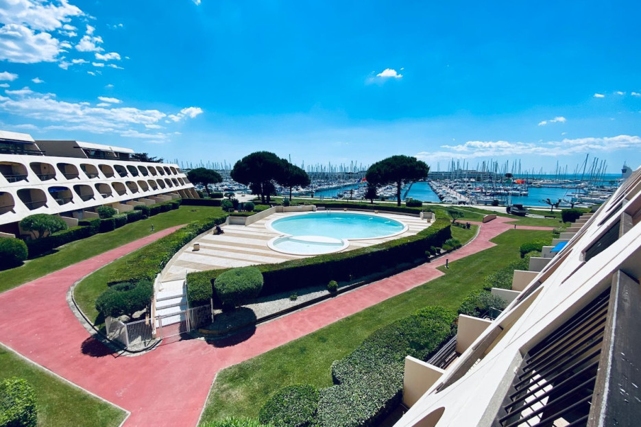 Piscine de la résidence