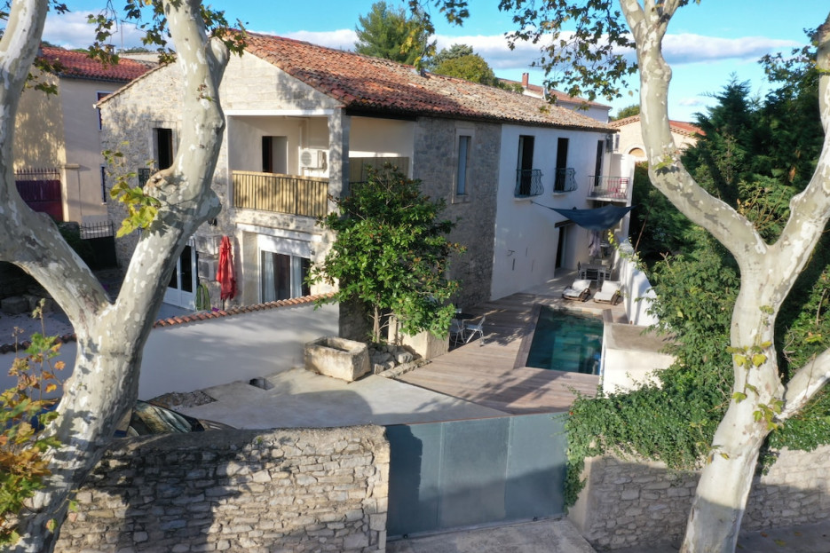 Villa 6 chambres avec piscine et terrasse / 6-bedroom villa with pool and...