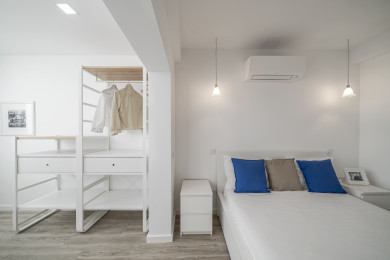 Bedroom with double bed