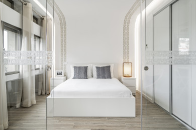 Chambre à coucher avec lit double