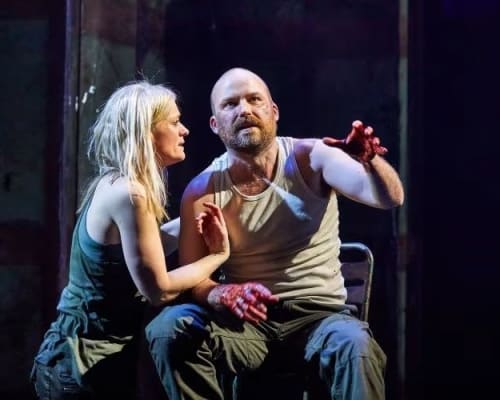 Anne-Marie Duff and Rory Kinnear in Macbeth at the National Theatre