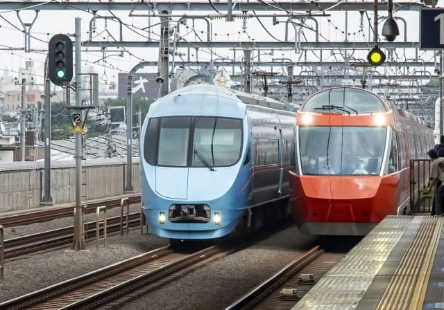 Odakyu Line's Romance Car