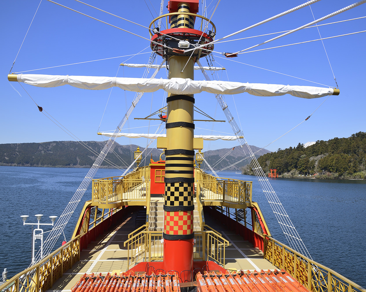 Cruise Services on Lake Ashinoko