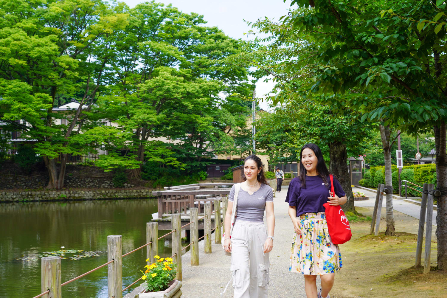 Enjoy Spots Where You Can Feel Rich Nature and Gardens