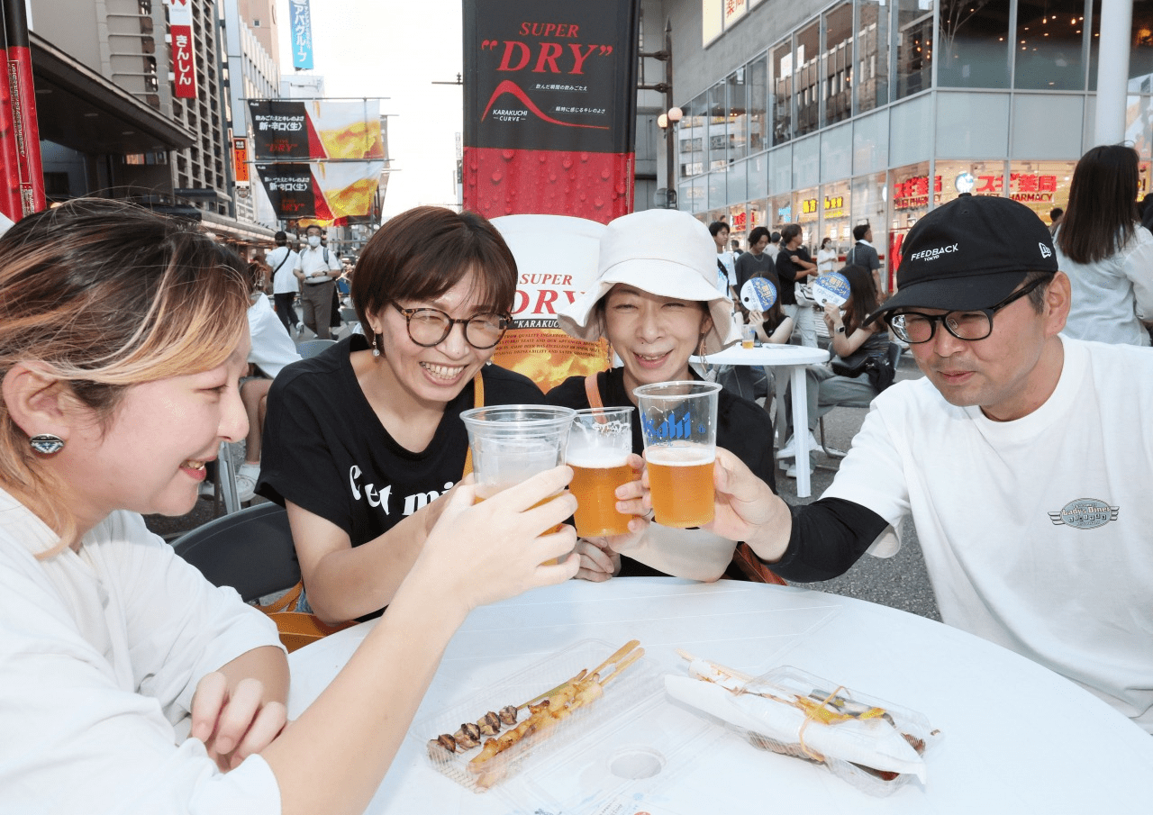 "Beer Station" where you can enjoy Asahi Beer and snacks (all areas)