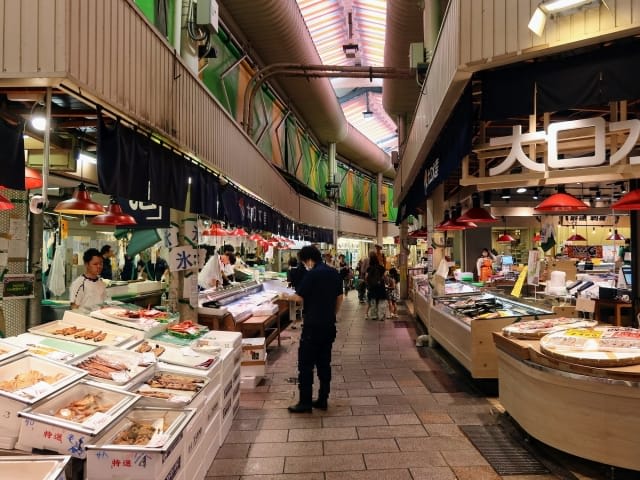 Seafood & Sushi (Omicho Market)