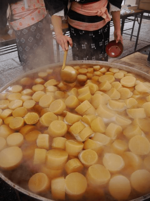 Sanzen-in Temple Hatsuuma Daikon-daki