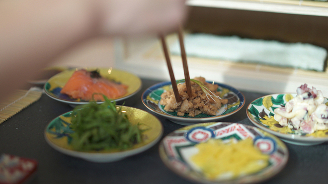 You can finish it to your preferred taste with carefully selected exquisite ingredients