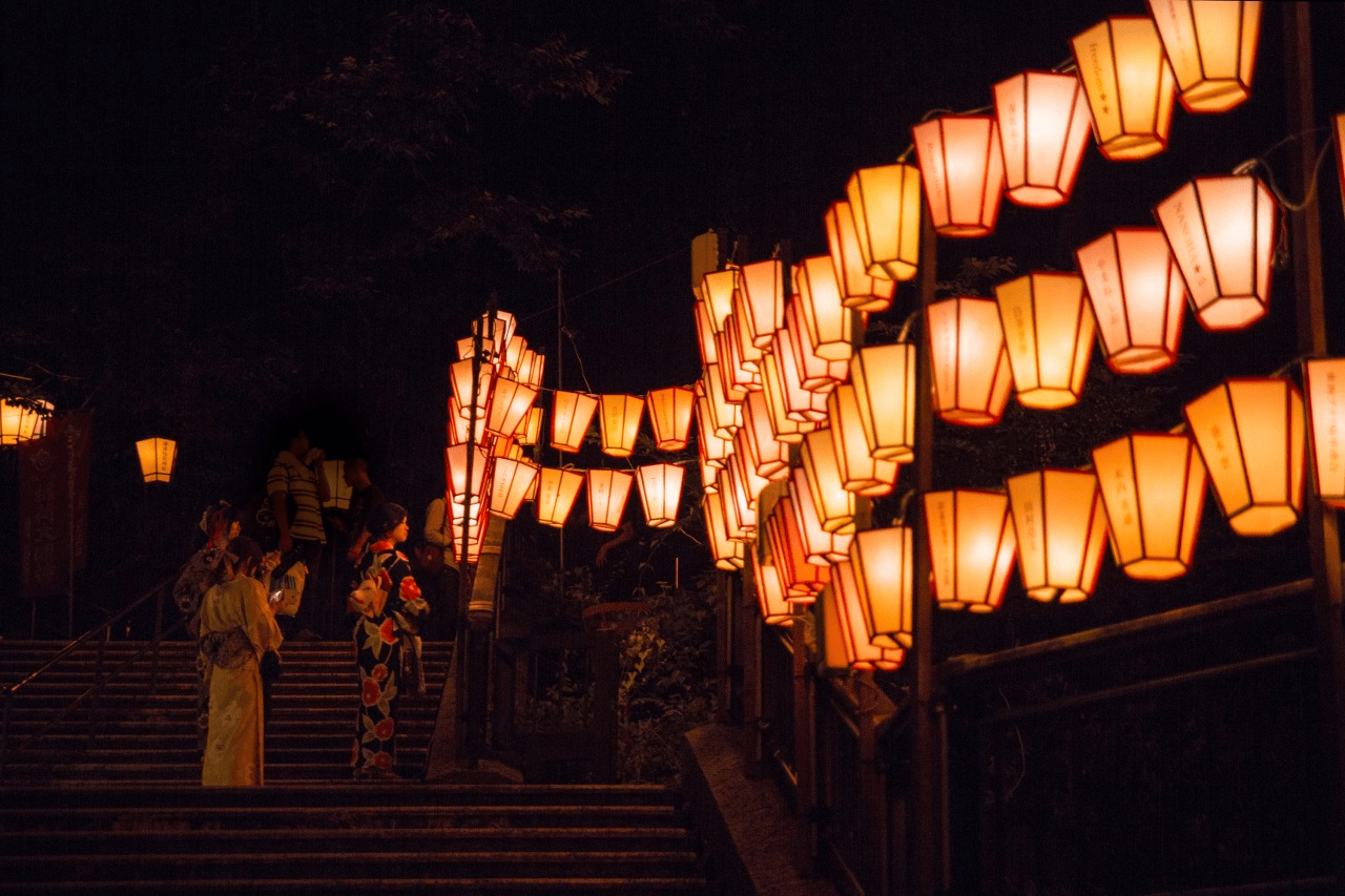 Yuwaku Bonbori Festival Lighting Ceremony