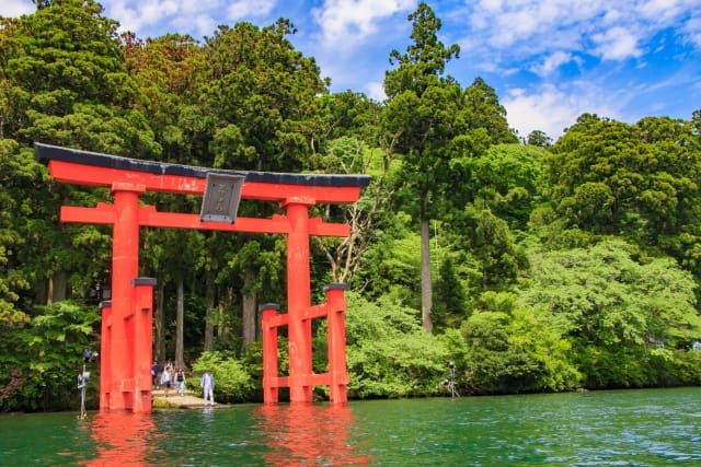 Hakone Shrine