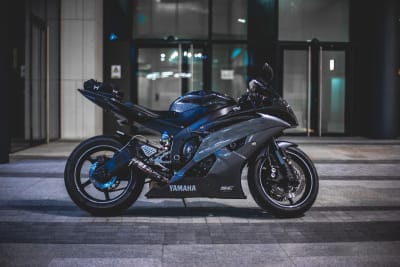 Ducati Panigale V4 S — 3200km, full Öhlins — vue 3