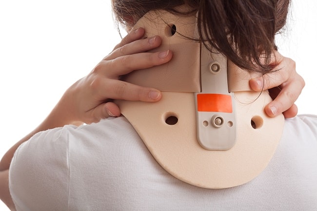 Kontroversi Penggunaan Rigid Cervical Collar dalam Penatalaksanaan Pasien Trauma-min