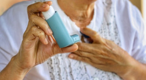 Efek Samping Sistem Kardiovaskular Pada Bronkodilator Kerja Panjang Untuk Penyakit Paru Obstruktif Kronis