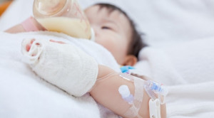 Pemilihan Formula Tinggi Kalori untuk Bayi dengan Penyakit Kronis yang Dirawat di Rumah Sakit