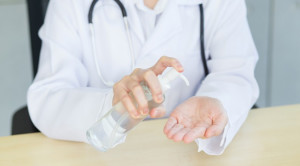 Penanganan Hand Dermatitis pada Tenaga Kesehatan di Era Pandemi COVID-19