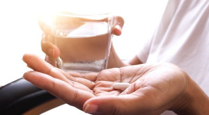 Efikasi dan Keselamatan Penggunaan Kolkisin Dosis Rendah Setelah Infark Miokardium: Colchicine Cardiovascular Outcomes Trial – Telaah Jurnal