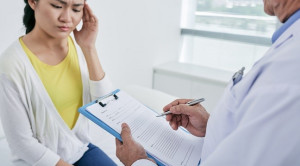 Kajian Etik dan Medikolegal Mengenai Menolak Pasien