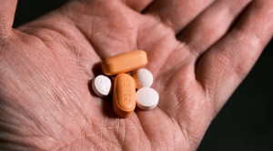 Dolutegravir Sebagai Terapi Terbaru HIV/AIDS