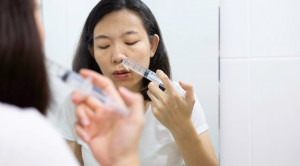 Apakah Irigasi Nasal Bermanfaat untuk Mencegah dan Mengobati COVID-19?