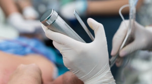 Rocuronium Vs Succinylcholine pada Rapid Sequence Intubation