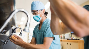 Pentingnya Cuci Tangan Untuk Mencegah Infeksi Nosokomial