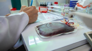 Tidak Diperlukan Pemeriksaan Golongan Darah dan Penyimpanan Darah Preoperatif Secara Rutin pada Kolesistektomi Laparoskopik