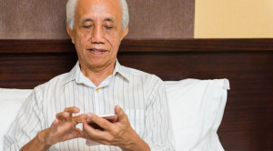 Efikasi Intervensi Berbasis Komputer dan Ponsel pada Self Management Pasien PPOK