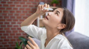 Terapi Siklosporin Topikal pada Dry Eye Syndrome