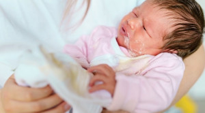 Penggunaan Proton Pump Inhibitor dan Risiko Infeksi Serius pada Anak – Telaah Jurnal Alomedika