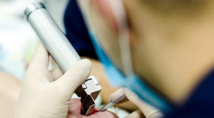 Pengaruh Preoksigenasi Aliran Tinggi Nasal terhadap Keberhasilan Intubasi pada Anak – Telaah Jurnal Alomedika