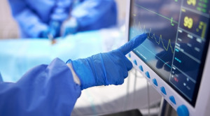 Efek Pemberian Statin Preoperatif Terhadap Luaran Klinis Pembedahan Jantung