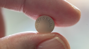 Faktor Risiko Defisiensi Vitamin B12 Akibat Metformin