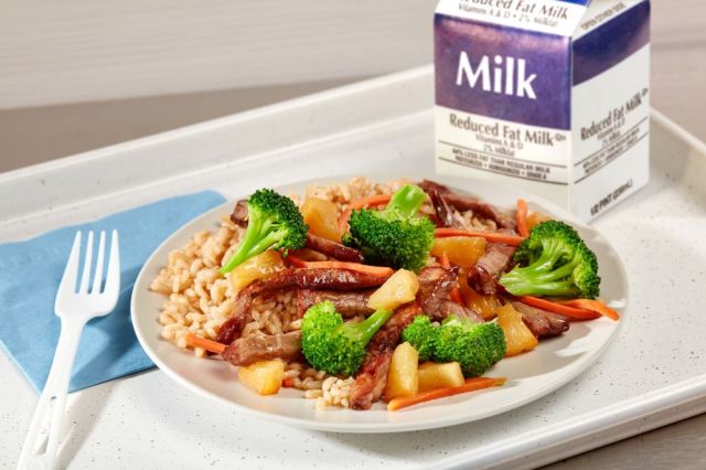 Pineapple Beef & Broccoli Stir Fry