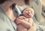 Kolostrum wirkung baby neugeborenes  kieferpix adobestockslayvd