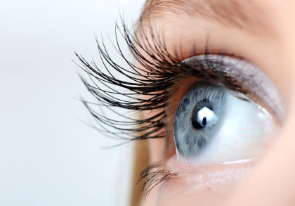 Brennende Augen sind unangenehm und können den Alltag erschweren. Deshalb ist eine gründlich gestellte Diagnose wichtig.