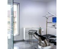 Behandlungszimmer schwarz dr sonnenberg kieferorthopaediejih6hg