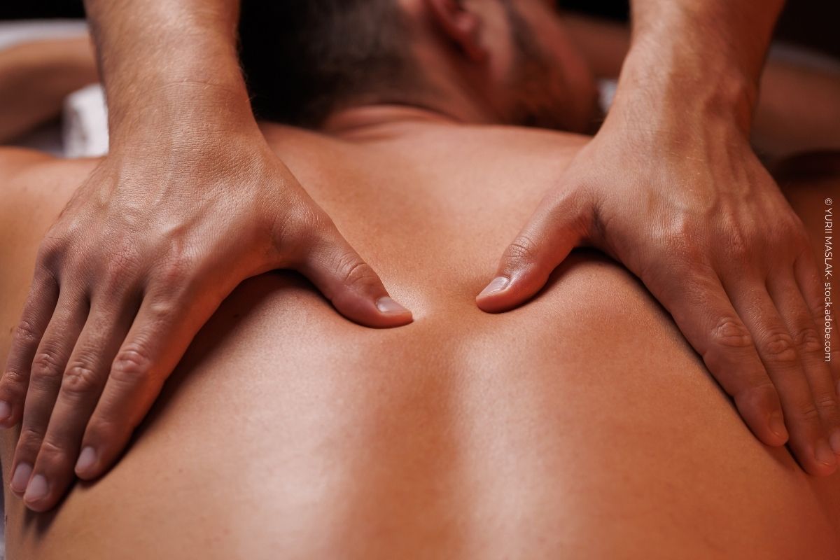 Male Masseur Finder