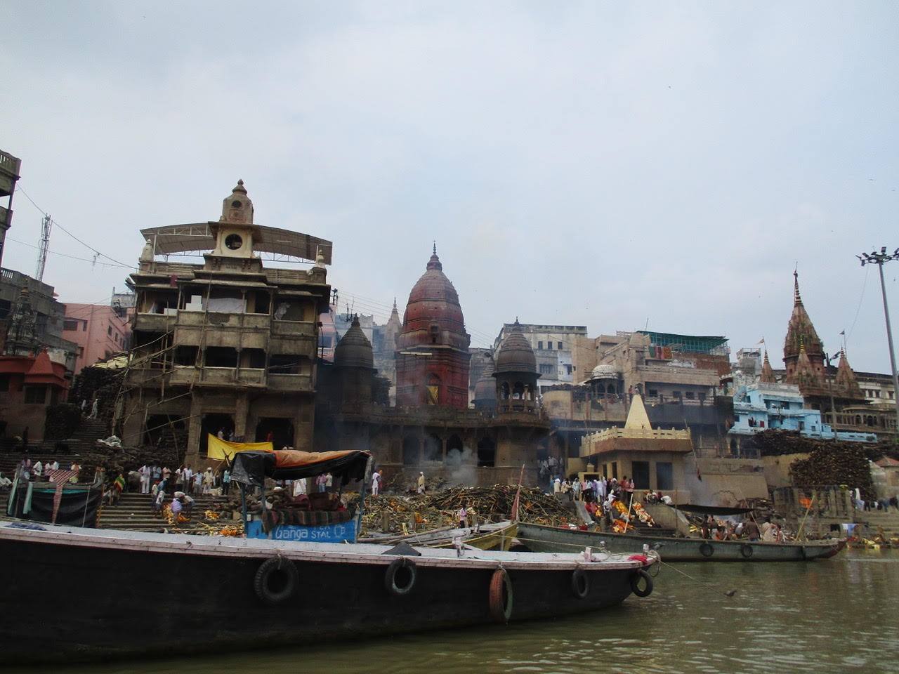 Ghats von Varanasi, Ganges