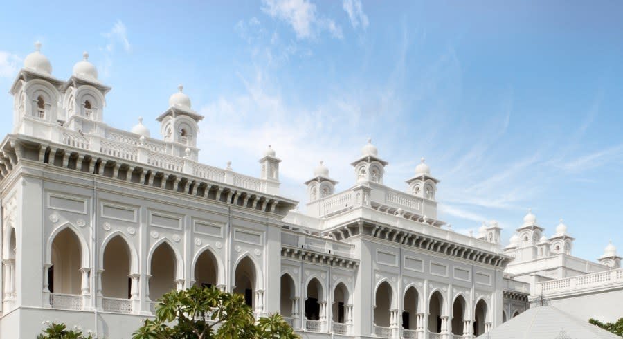 Eines der schönsten Indien Heritage Hotels: Taj
Falaknuma Palace in Hyderabad (Außenansicht)